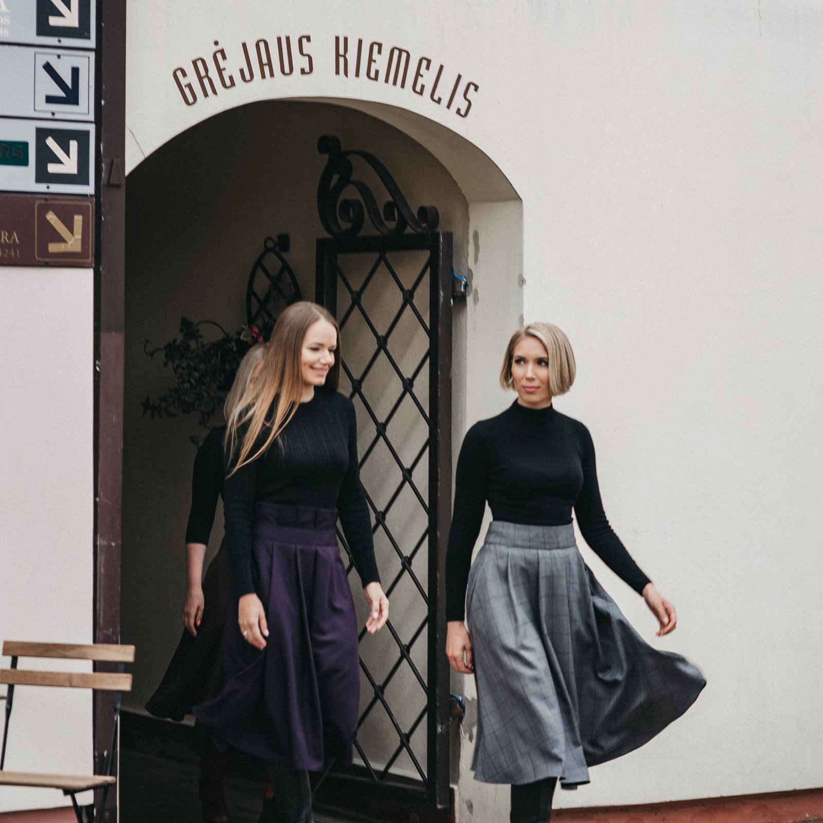 Žieminis sijonas iki kelių