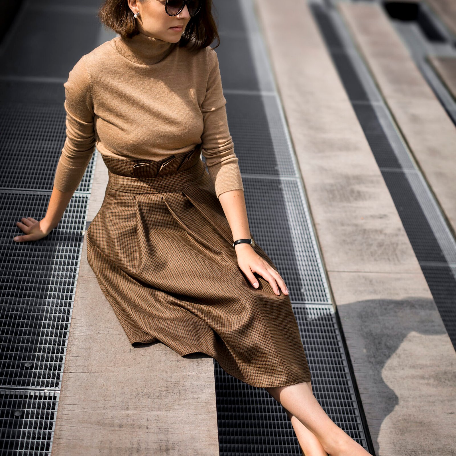 Elegantiškas sijonas išskirtiniu liemeniu